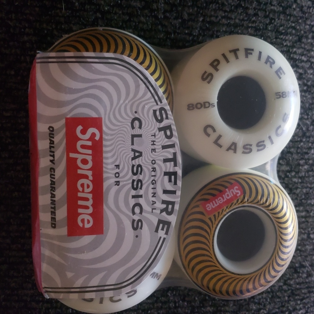 Supreme x Spitfire Classics wheels 58MM 80D's - Picture 1 of 3